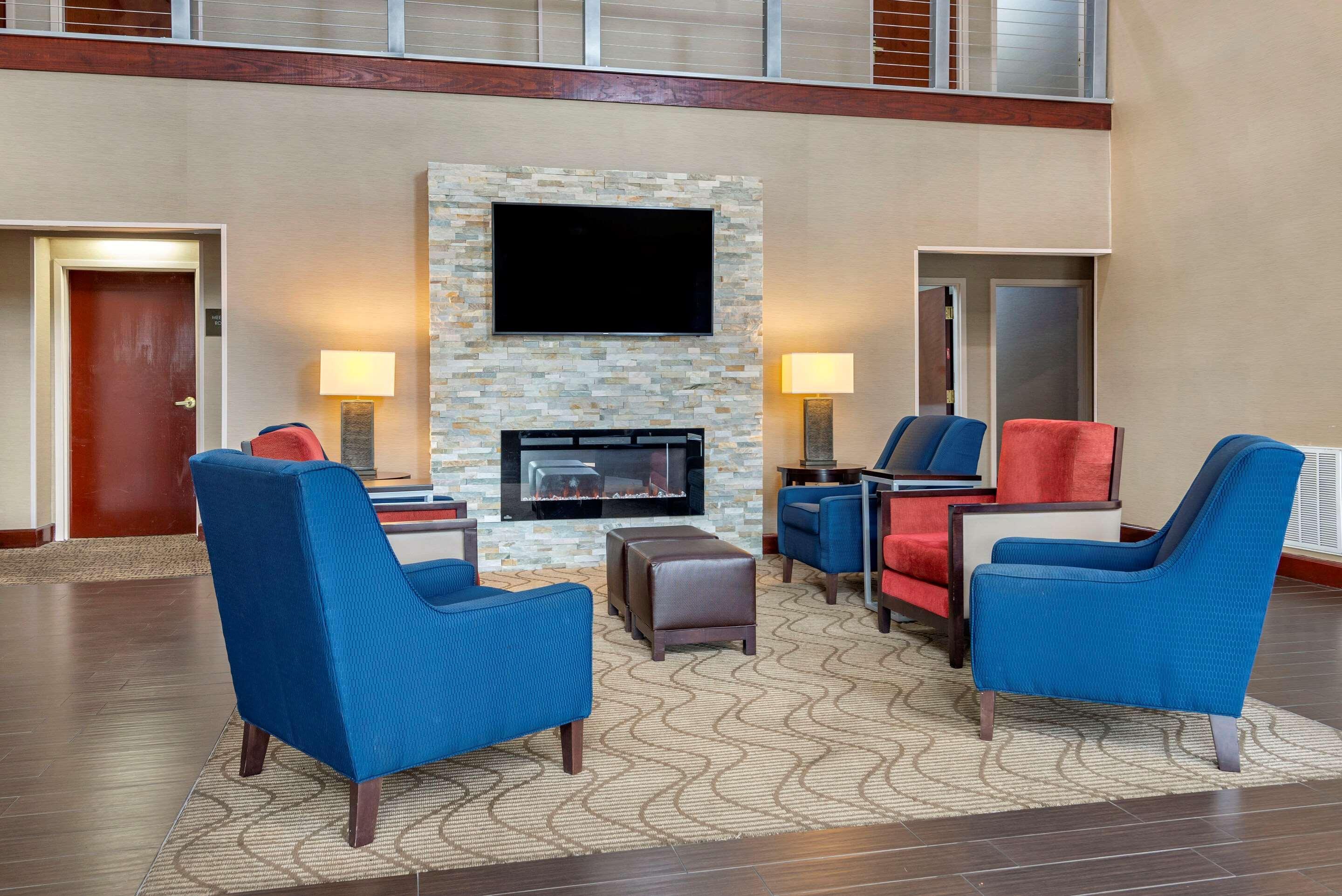 Comfort Suites Near Robins Air Force Base Warner Robins Exteriör bild