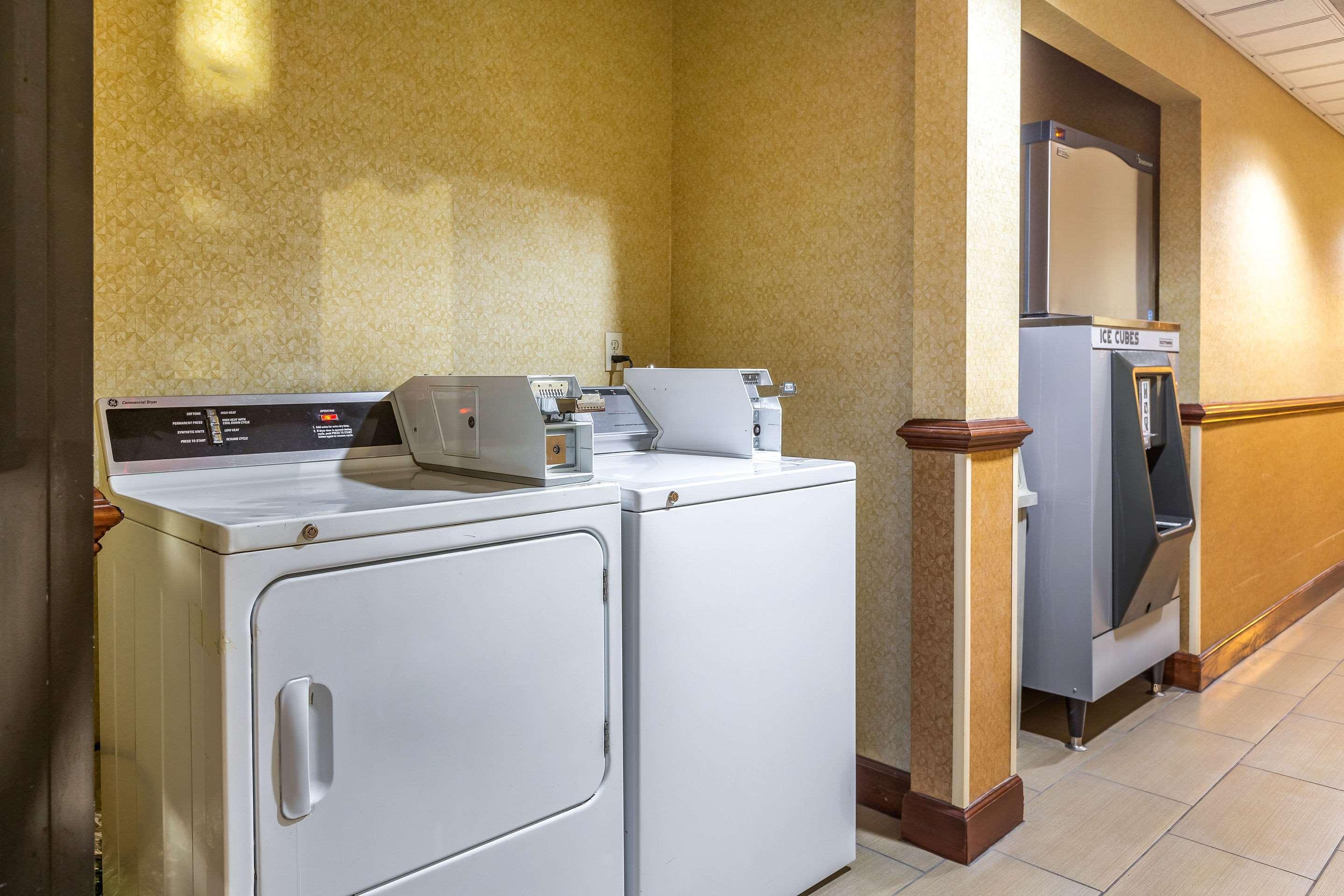 Comfort Suites Near Robins Air Force Base Warner Robins Exteriör bild